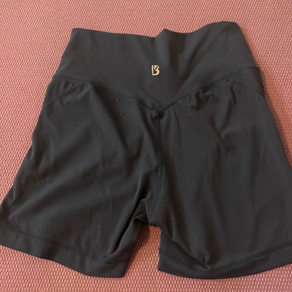 Buffbunny Spin Shorts